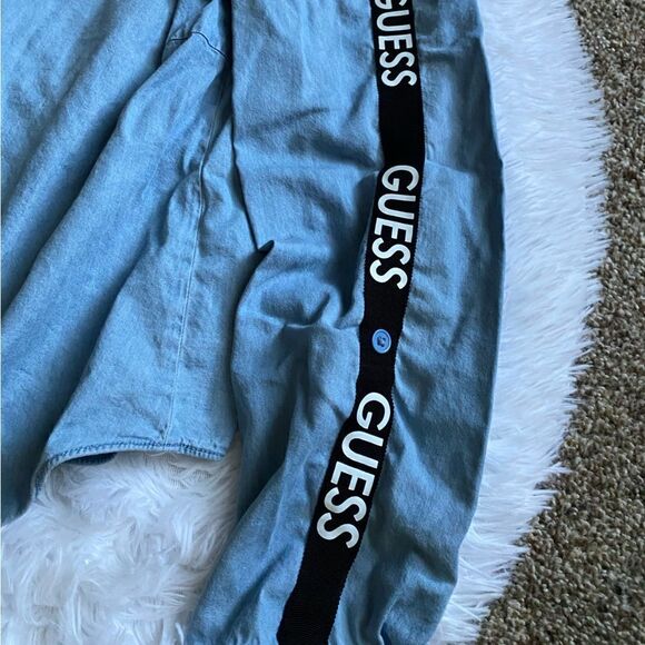 Guess Button Front Top Tie Bottom Womens Size Small - Picture 3 of 9